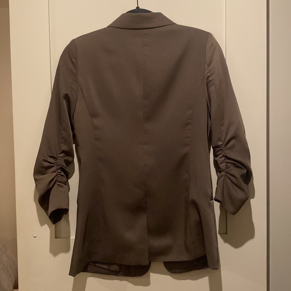 Blazer - Picture 3 of 4